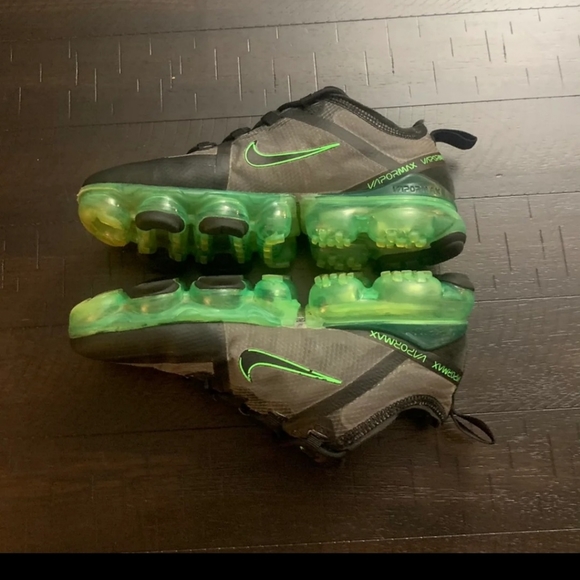 Nike 4.5 Air VaporMax Scream Green Shoes - Picture 5 of 11